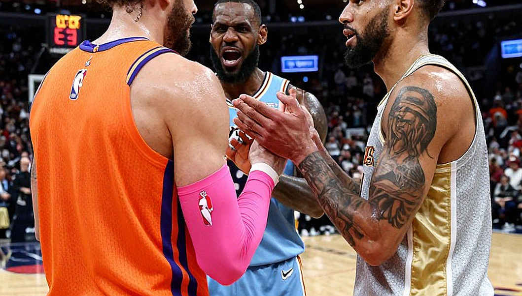 Matt Thomas cập bến Unicaja: Hợp đồng hai tháng và bài toán không gian tấn công