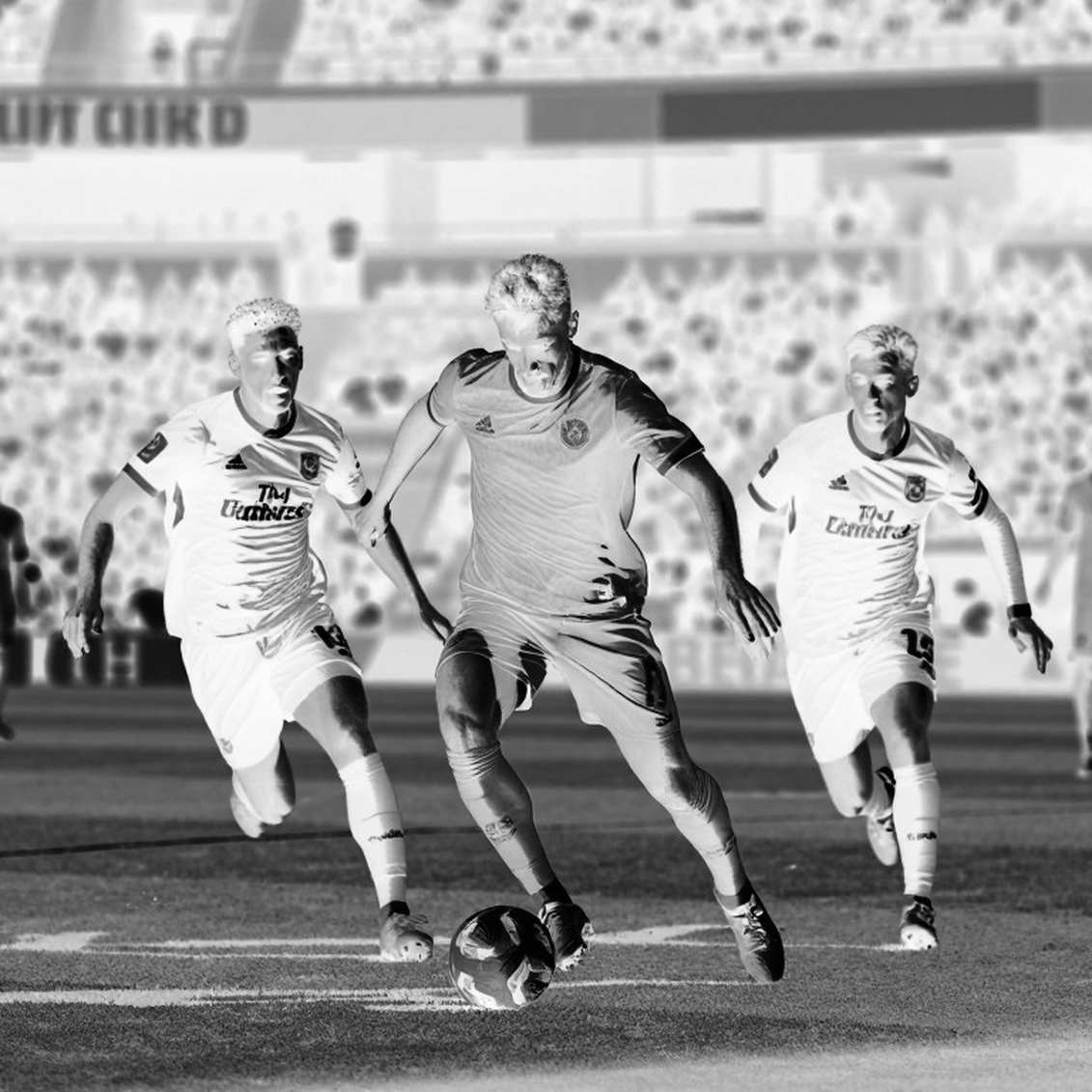 Kỳ chuyển nhượng V.League: Hệ thống đào tạo trẻ Việt Nam và những tín hiệu bị vùi lấp dưới lớp dữ liệu thô