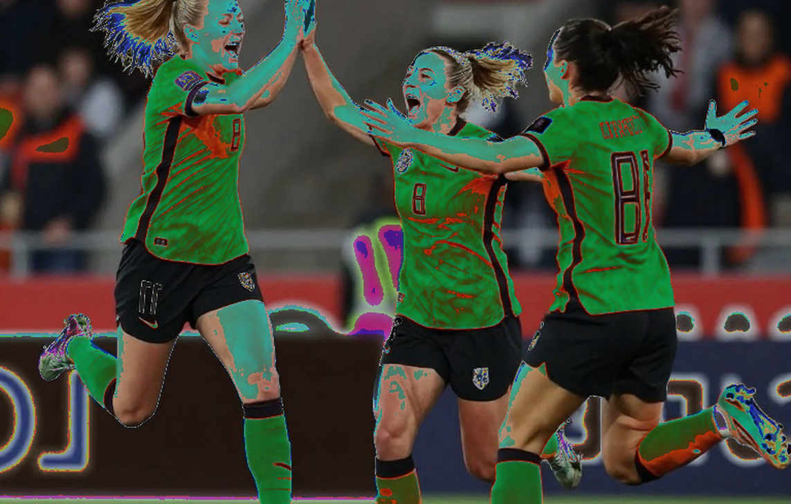 Bóng đá Việt Nam qua chín chiều phân tích: Từ V.League 1 đến đội tuyển quốc gia