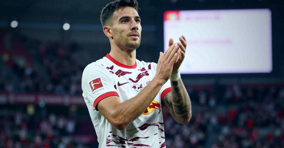 Ba bài toán của Carrick ở Manchester United: Đôi chân mỏi, khung thành chật và niềm tin đang hẹp dần Ba bài toán của Carrick ở Manchester United: Đôi chân mỏi, khung thành chật và niềm tin đang hẹp dần