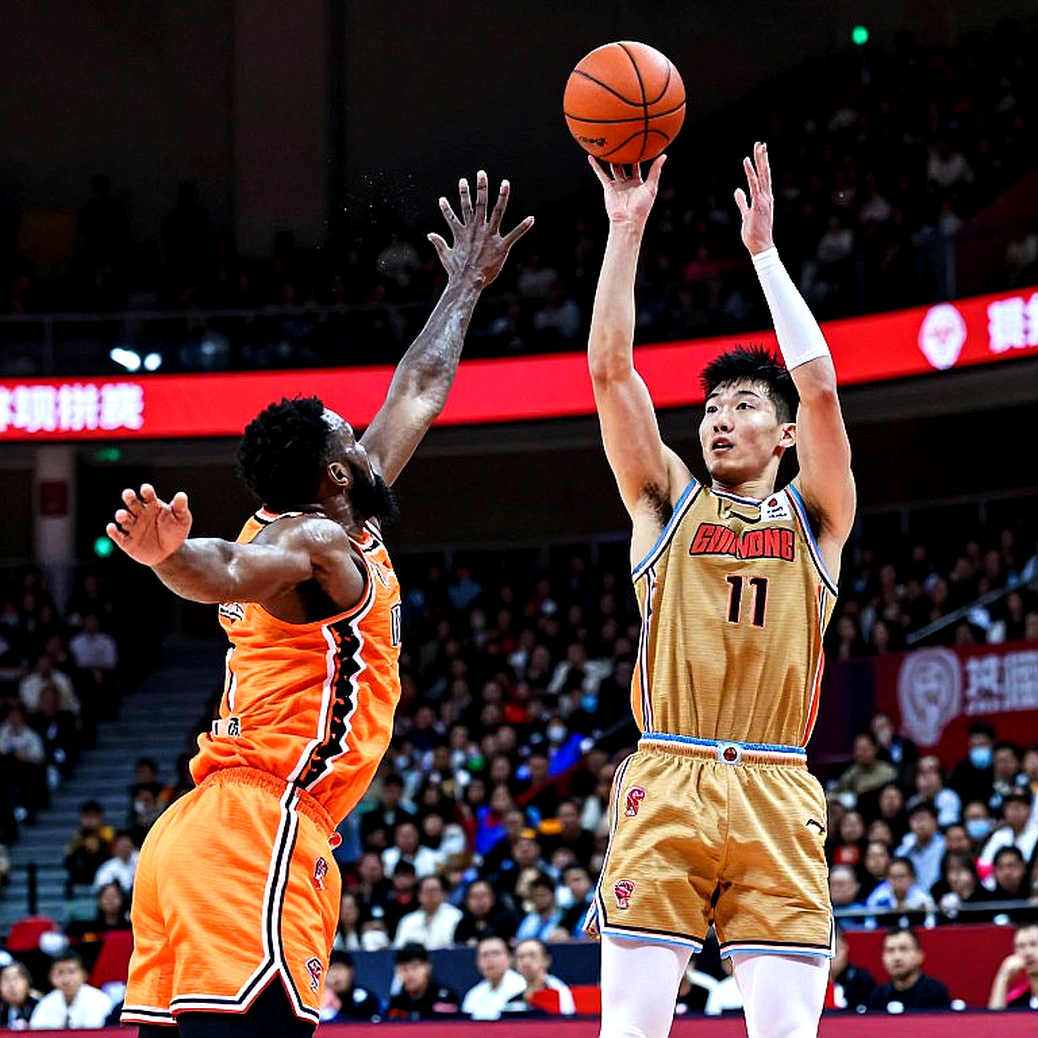 Valencia ký Nikola Mirotic ở tuổi 35: bản hợp đồng thiếu con số quan trọng nhất