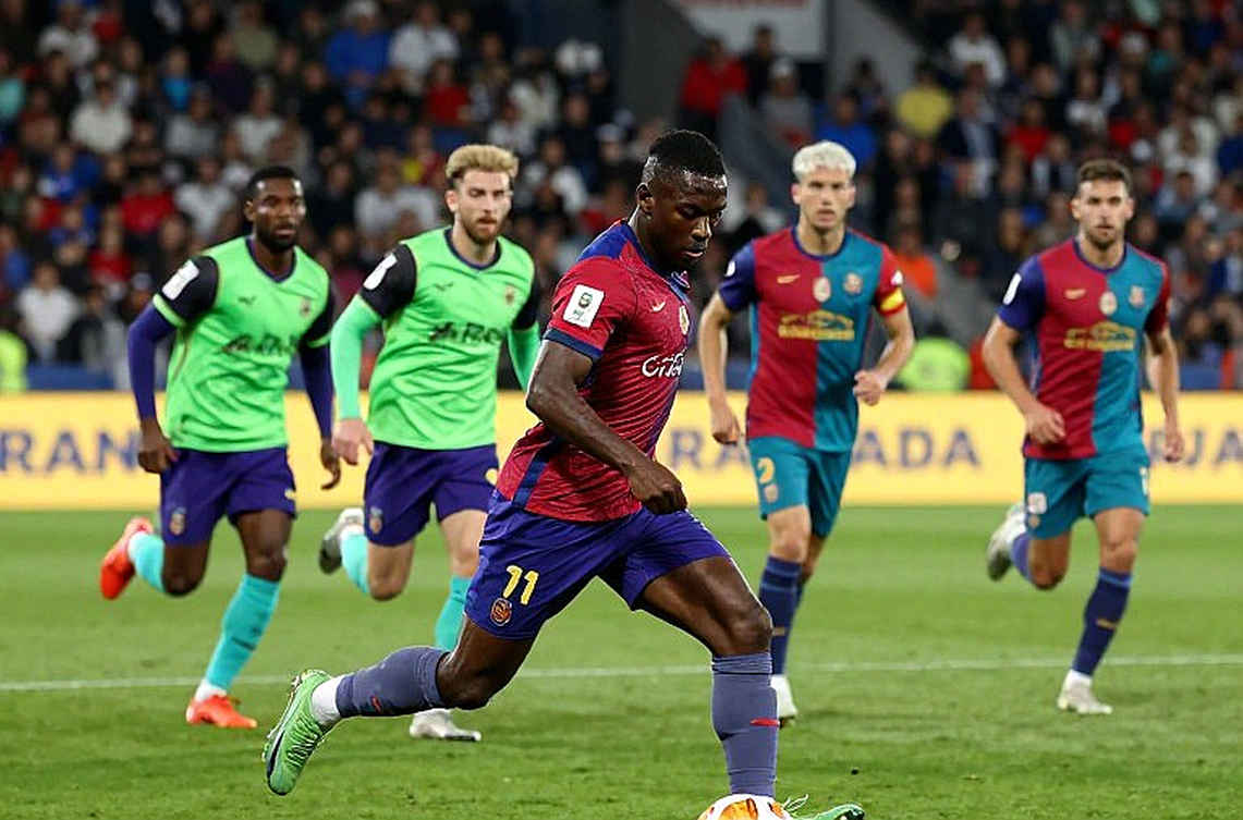 Galatasaray và Barcelona: Câu chuyện chuyển đổi hiệp hai và những dấu hỏi về tính xác thực của nguồn tin