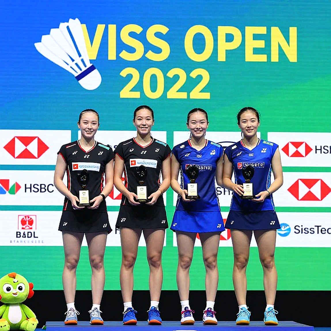 Đằng sau hai tấm huy chương vàng Olympic của Axelsen: vùng sân không ai phòng bị