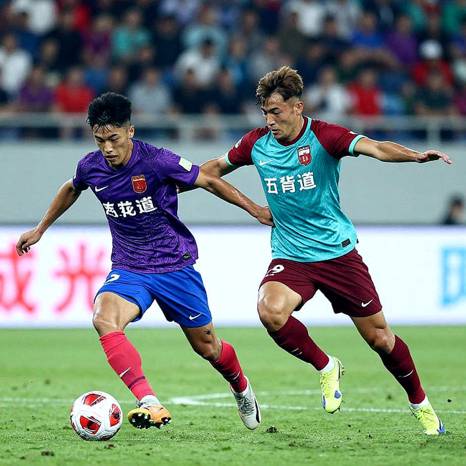V-League 2026-2027: bốn pha bóng thô bạo, một thẻ đỏ bị bỏ sót và cuộc họp ở trụ sở VFF