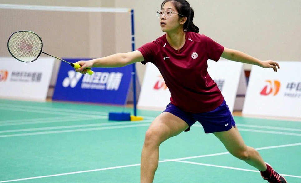 Alwi Farhan tập cùng Kento Momota trước Asian Games 2026: Điều buổi đánh tập thực sự dạy, và điều bài báo không nói